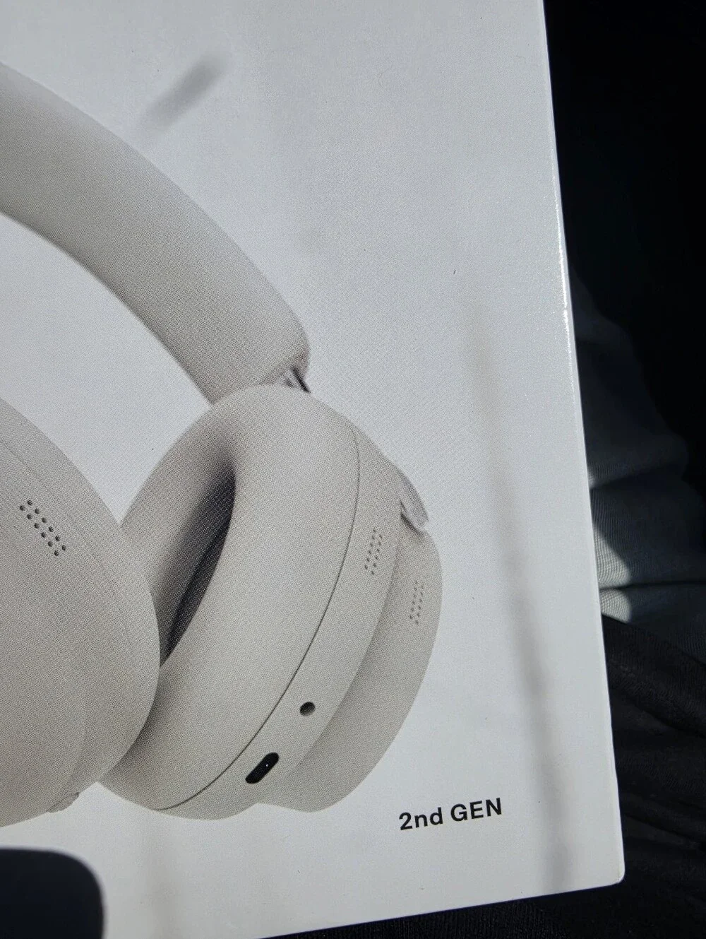 Bose QuietComfort Ultra Headphones - White. 1 Bose Quiet Comfort Headphones